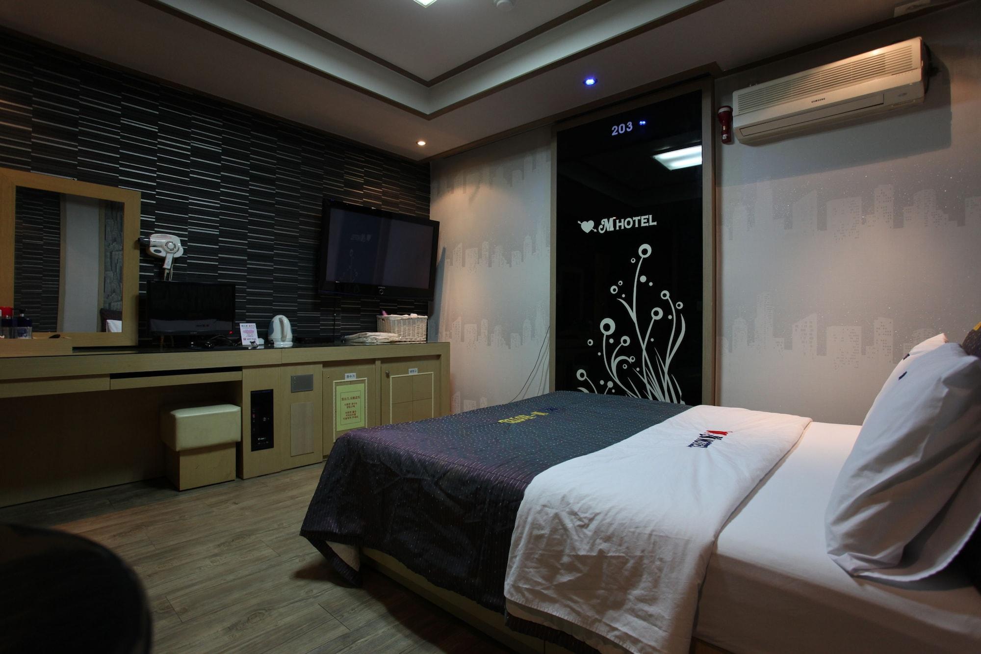 M Motel Songtan Пхёнтхэк Экстерьер фото