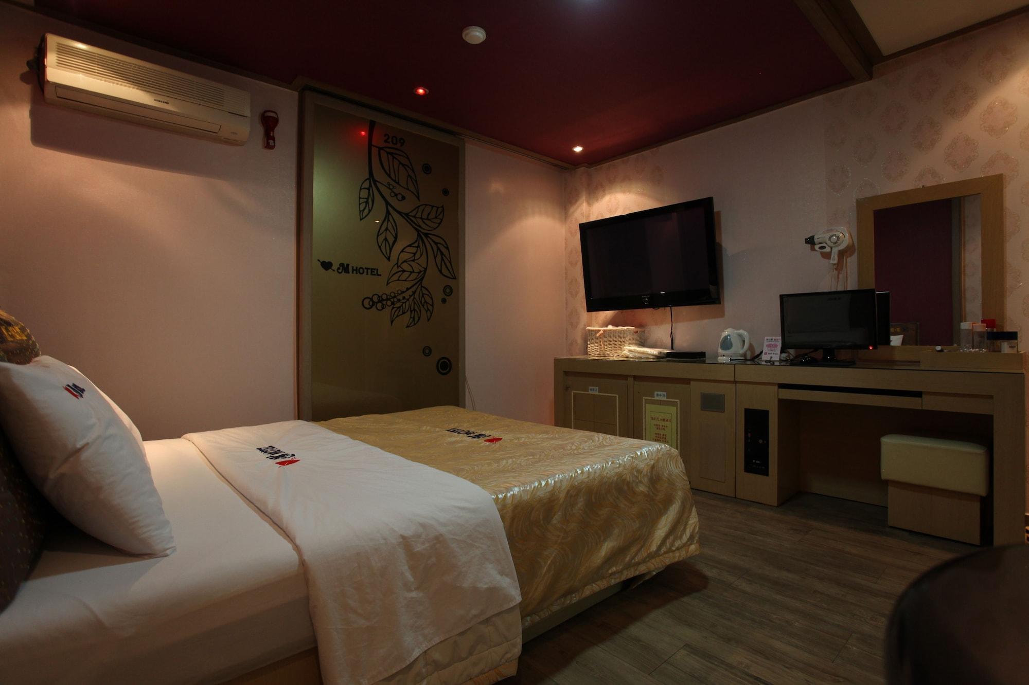 M Motel Songtan Пхёнтхэк Экстерьер фото